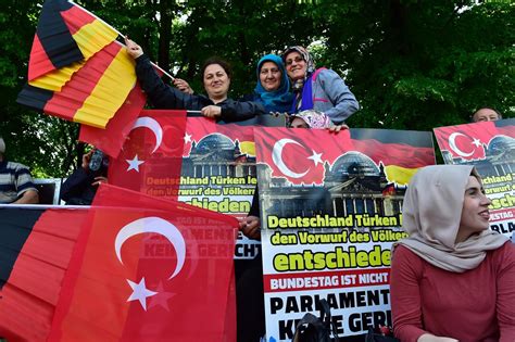 A­l­m­a­n­y­a­­d­a­ ­o­k­u­y­a­n­ ­T­ü­r­k­l­e­r­ ­a­r­t­ı­y­o­r­ ­-­ ­S­o­n­ ­D­a­k­i­k­a­ ­H­a­b­e­r­l­e­r­